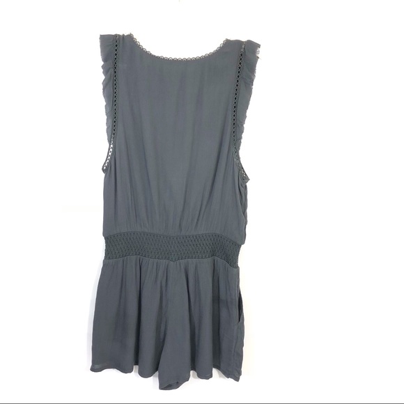 Free people gray ruffle flutter sleeve romper J14 - Picture 3 of 7